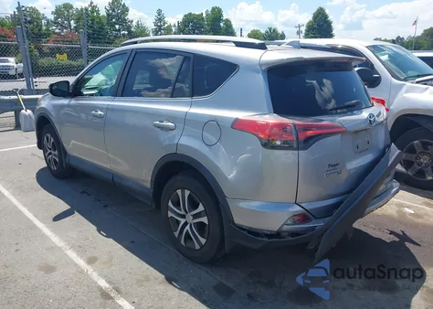 2017 Toyota Rav4 Le z USA, uszkodzony, nr VIN 2T3ZFREV8HW317952